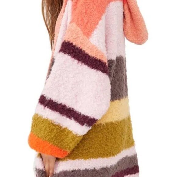 FREE PEOPLE DREAM TEAM CARDI IN DESERT CORAL NWT LARGE SUPER SOFT - Picture 13 of 14